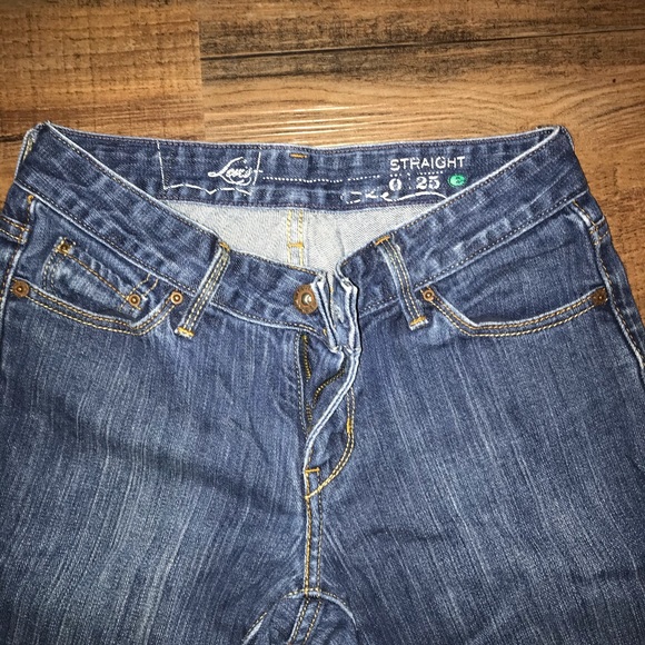 Levi’s Straight Leg - Picture 2 of 3